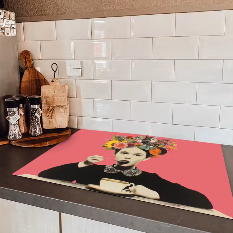 Meisje - Kopje - Bloemen - Roze Inductie beschermer vinyl 3mm klein -sfeer3