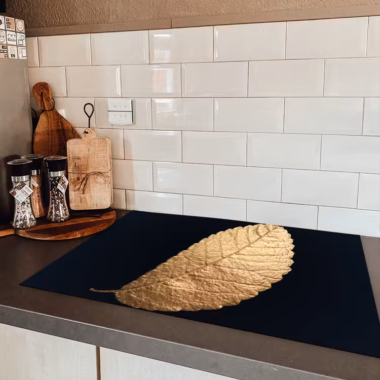 Goud - Bladeren - Zwart - Planten - Luxe - Natuur Inductie beschermer vinyl 3mm klein -sfeer3