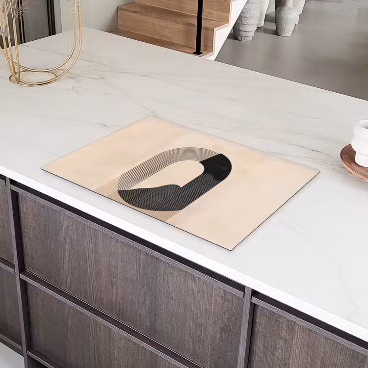 Grafisch gebogen motief - Beige Inductie beschermer vinyl 3mm klein -sfeer8