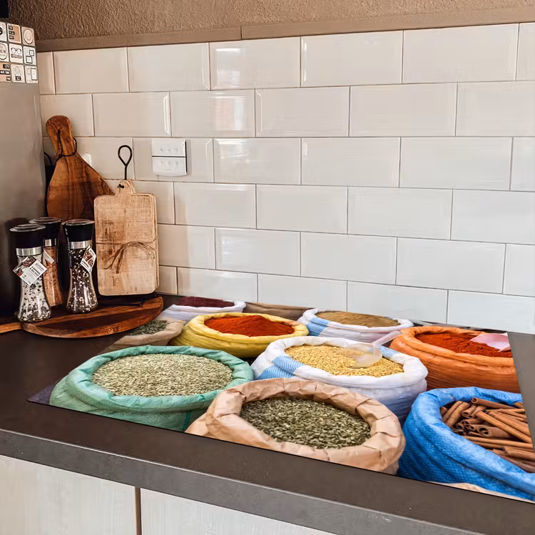 Induction Hob Cover - Herbs - Bags - Market - Kruiden - Zakken - Markt Inductie beschermer vinyl 3mm klein