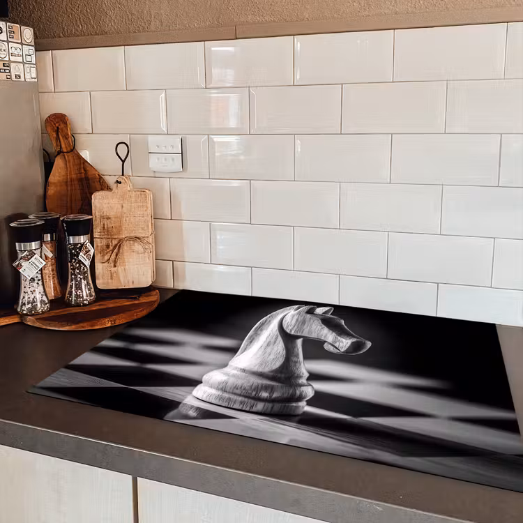 Paard - Hout - Schaalbord - Zwart Inductie beschermer vinyl 3mm klein -sfeer3