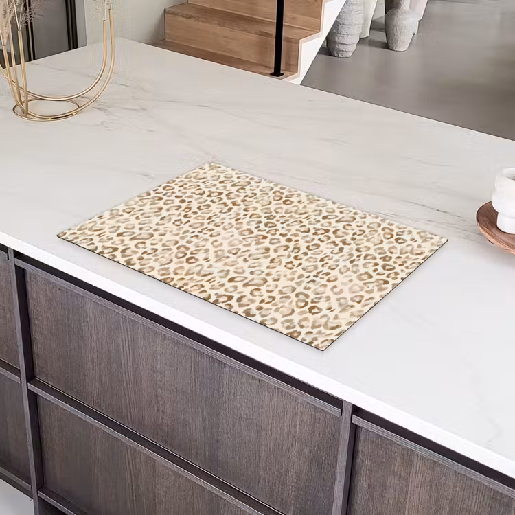 Luipaard - Klassiek - Beige Inductie beschermer vinyl 3mm klein 276 -sfeer8