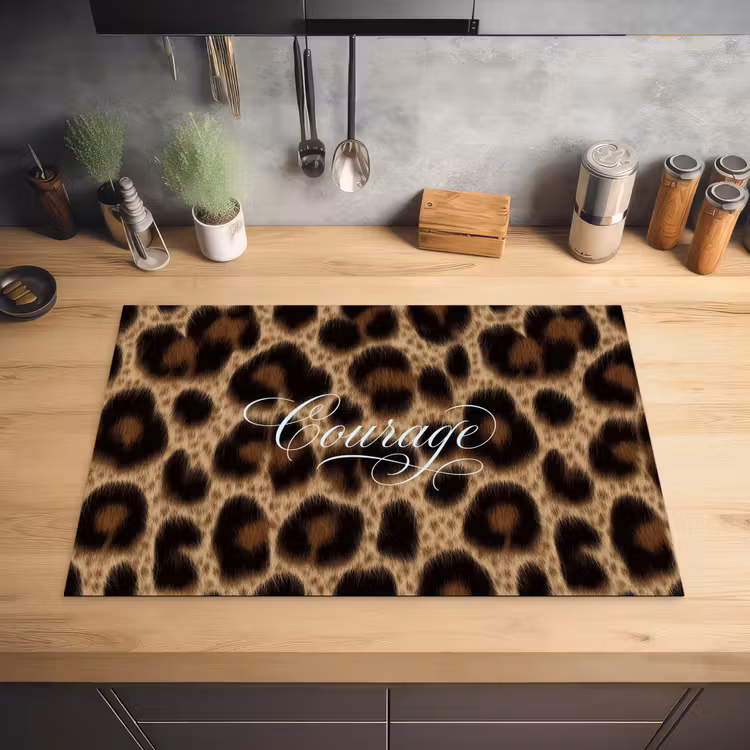 Luipaardprint - Bruin - Courage - Sierlijk Inductie beschermer vinyl 3mm klein -sfeer5