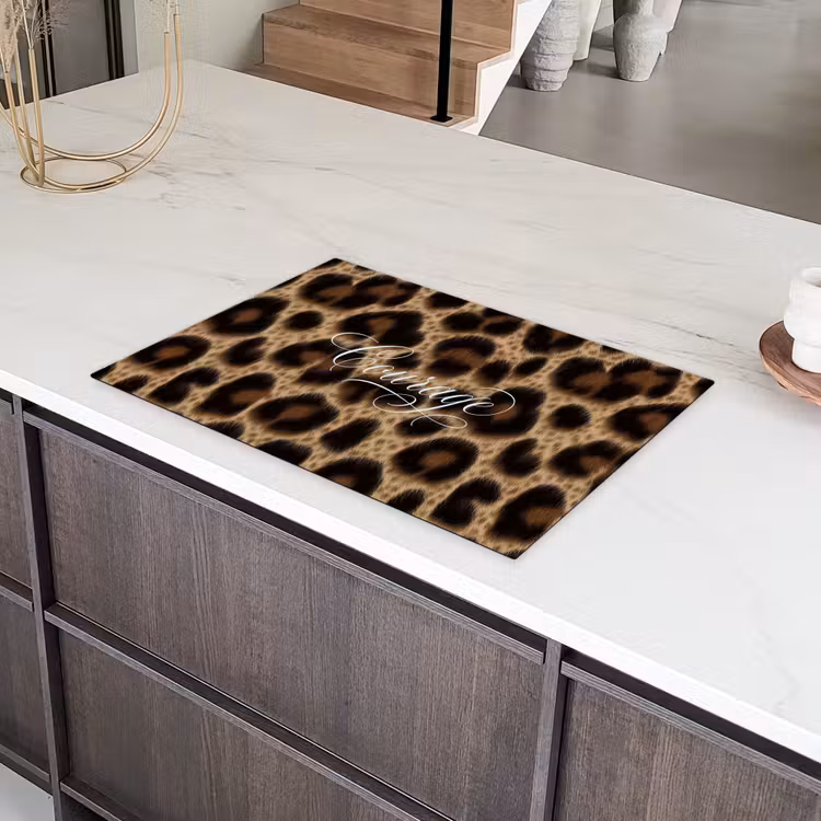 Luipaardprint - Bruin - Courage - Sierlijk Inductie beschermer vinyl 3mm klein -sfeer8