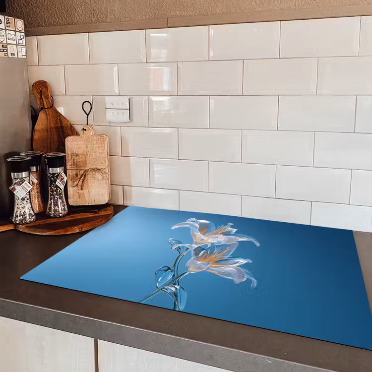 Lelies - Blauw - Glazen Inductie beschermer vinyl 3mm klein -sfeer3