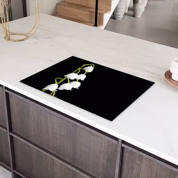 Lelietjes-van-dalen tegen Nacht Inductie beschermer vinyl 3mm klein -sfeer8