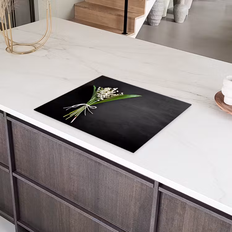 Lelietjes van dalen - Bloemen - Strik - Flora Inductie beschermer vinyl 3mm groot -sfeer8