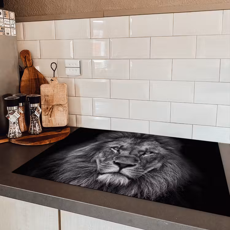 Leeuw - Dieren - Zwart - Wit Inductie beschermer vinyl 3mm klein -sfeer3