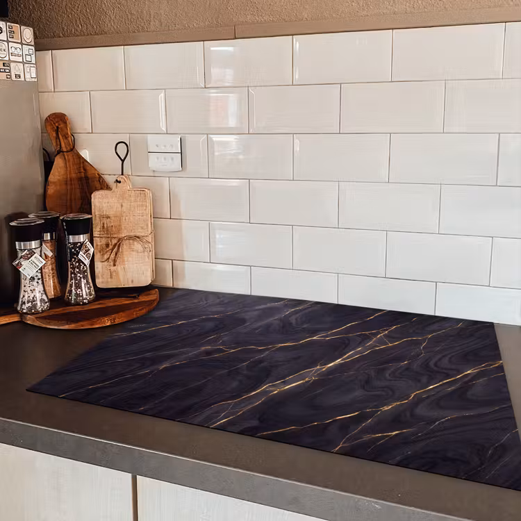 Marmer - Goudaders - Abstract - Modern - Zwart Inductie beschermer vinyl 3mm klein -sfeer3