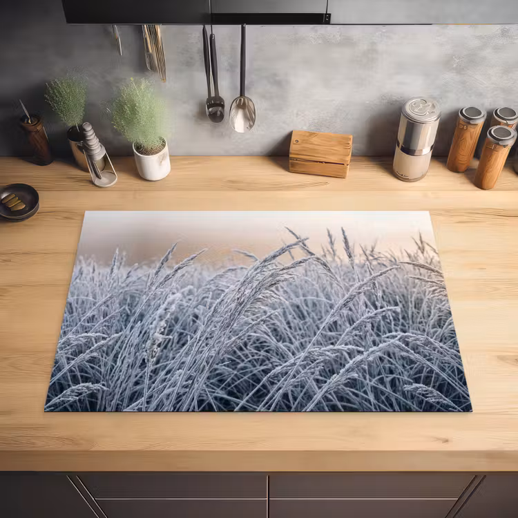 Rijp - Gras - Kristallen - Winter - Minimalistisch Inductie beschermer vinyl 3mm klein -sfeer5