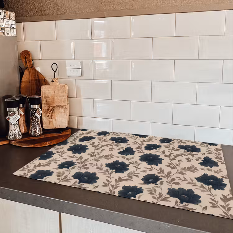 Motief - Bloemen - Zwart - Beige Inductie beschermer vinyl 3mm klein 276 -sfeer3