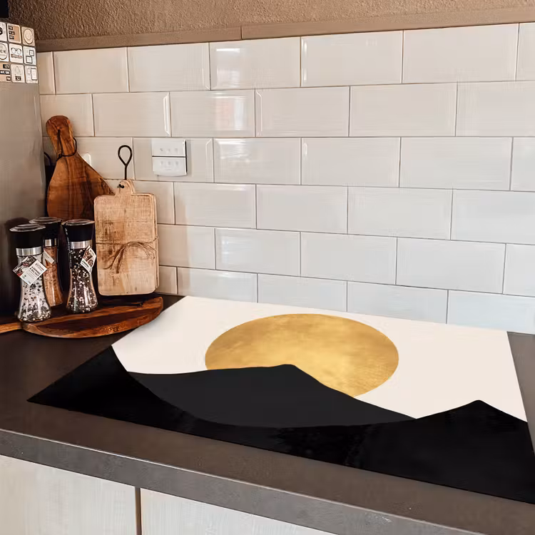 Bergsilhouetten - Gouden cirkel - Beige Inductie beschermer vinyl 3mm klein -sfeer3