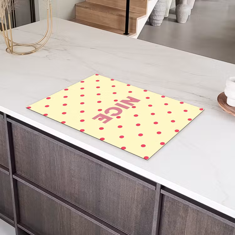 Nice - Stippen - Roze - Geel Inductie beschermer vinyl 3mm klein -sfeer8