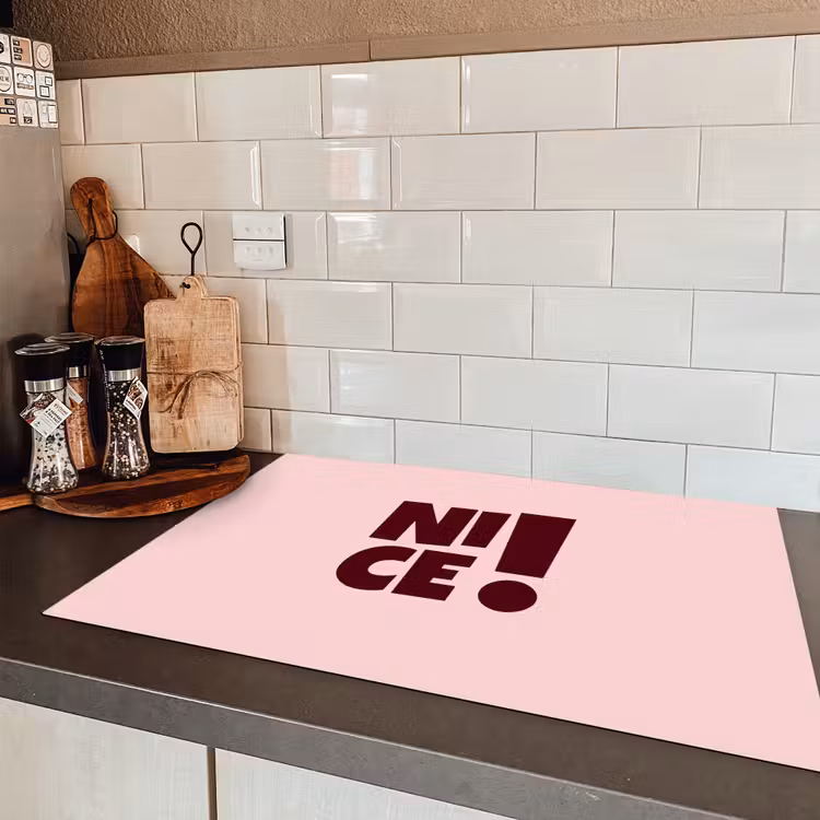 Nice - Uitroepteken - Roze Inductie beschermer vinyl 3mm klein -sfeer3