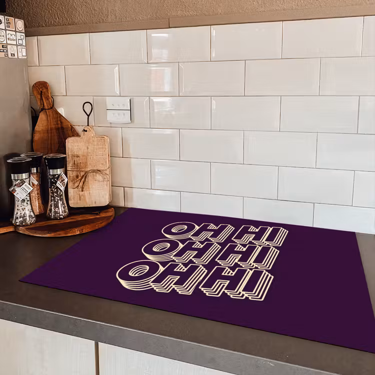 Oh hi - Paars - 3D Inductie beschermer vinyl 3mm klein -sfeer3