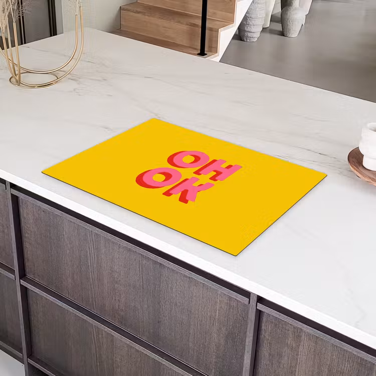 Oh ok - 3D - Geel - Roze Inductie beschermer vinyl 3mm klein -sfeer8
