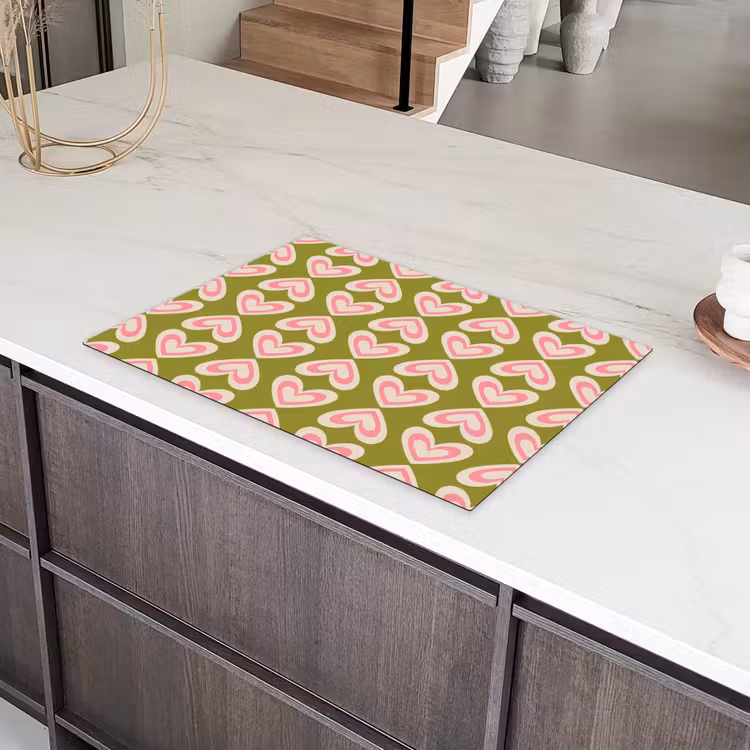 Patroon - Symmetrisch - Hartjes - Olijfgroen Inductie beschermer vinyl 3mm klein 276 -sfeer8