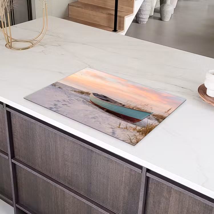 Rustiek - Roeiboot - Zandstrand Inductie beschermer vinyl 3mm klein -sfeer8