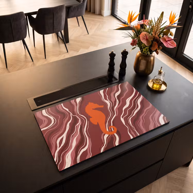 Zeepaardje - Golven - Zeeleven - Abstract - Oranje Inductie beschermer vinyl 3mm klein -sfeer5