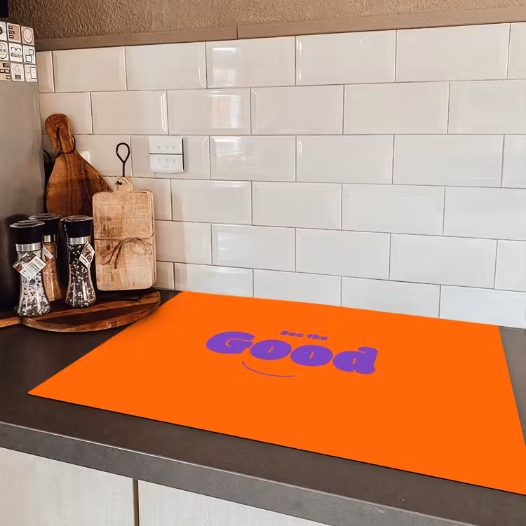See the good - Paars - Oranje - Smiley Inductie beschermer vinyl 3mm klein -sfeer3