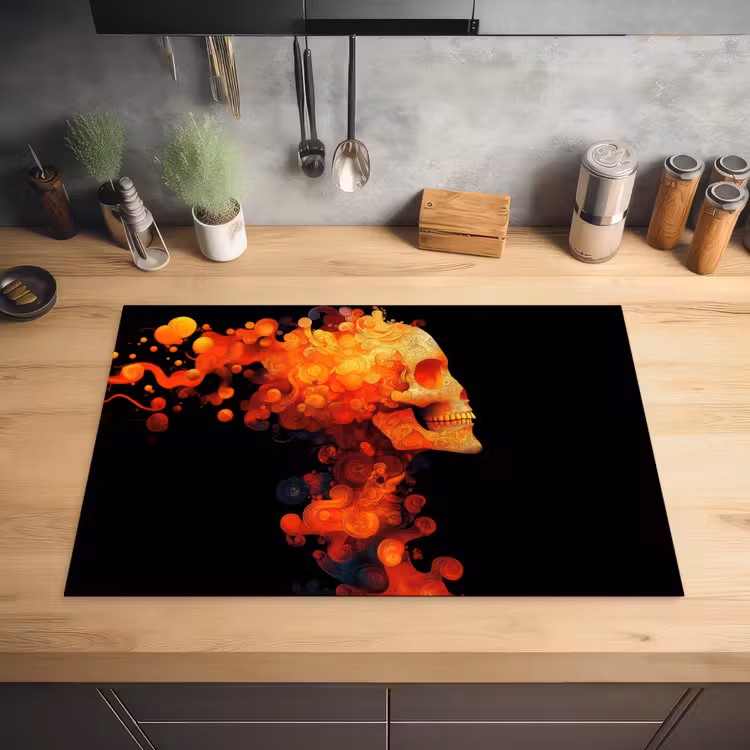 Schedel - Oranje - Zijaanzicht - Vlammen Inductie beschermer vinyl 3mm klein -sfeer5