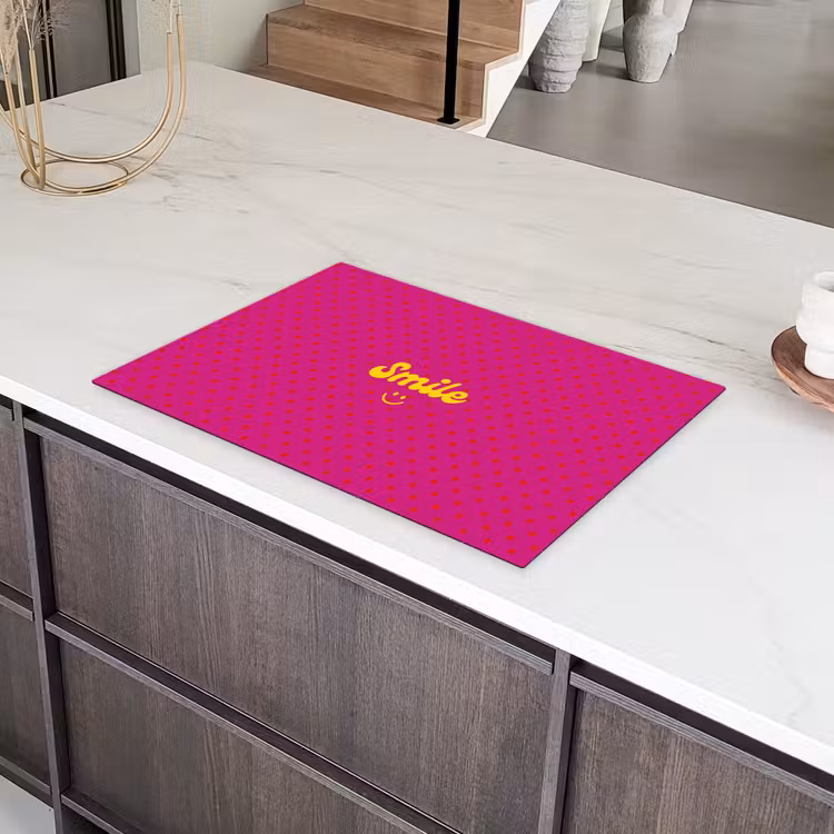 Smile - Stippen - Geel - Smiley - Roze Inductie beschermer vinyl 3mm klein -sfeer8