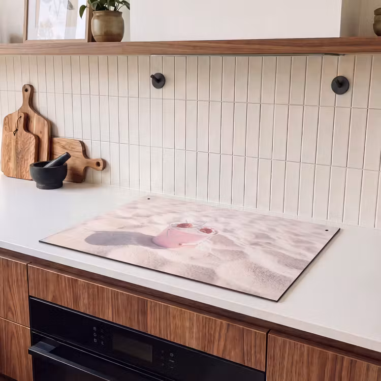 Strand - Schelpen - Zomer - Roze - Decoratie Inductie beschemer met haakjes klein -sfeer1