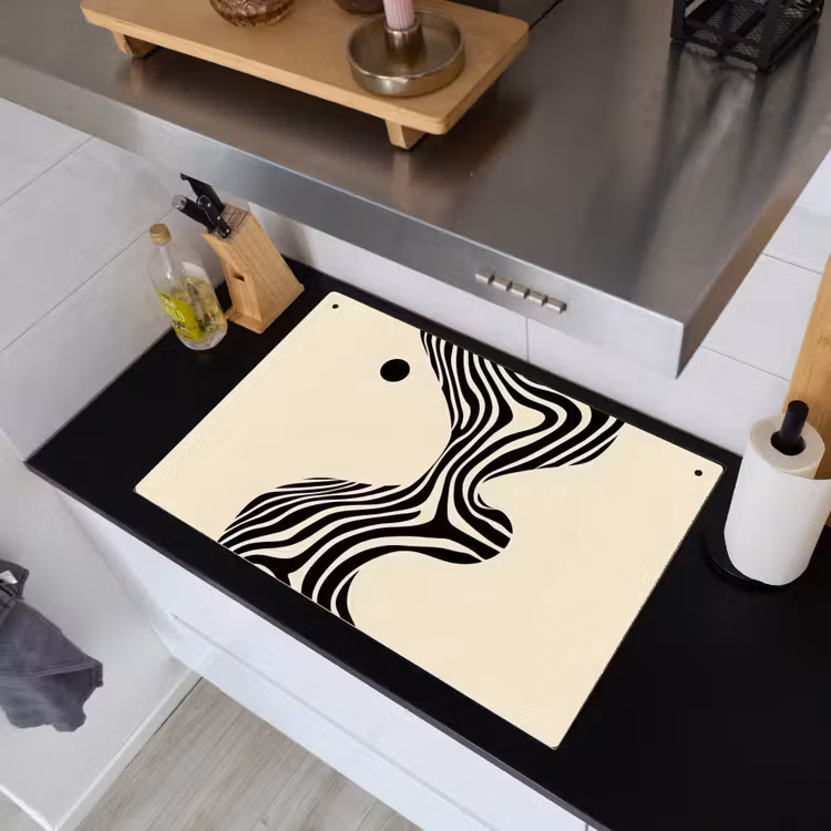 Beige - Lijnen - Golvend -  Abstract Inductie beschemer met haakjes klein -sfeer1