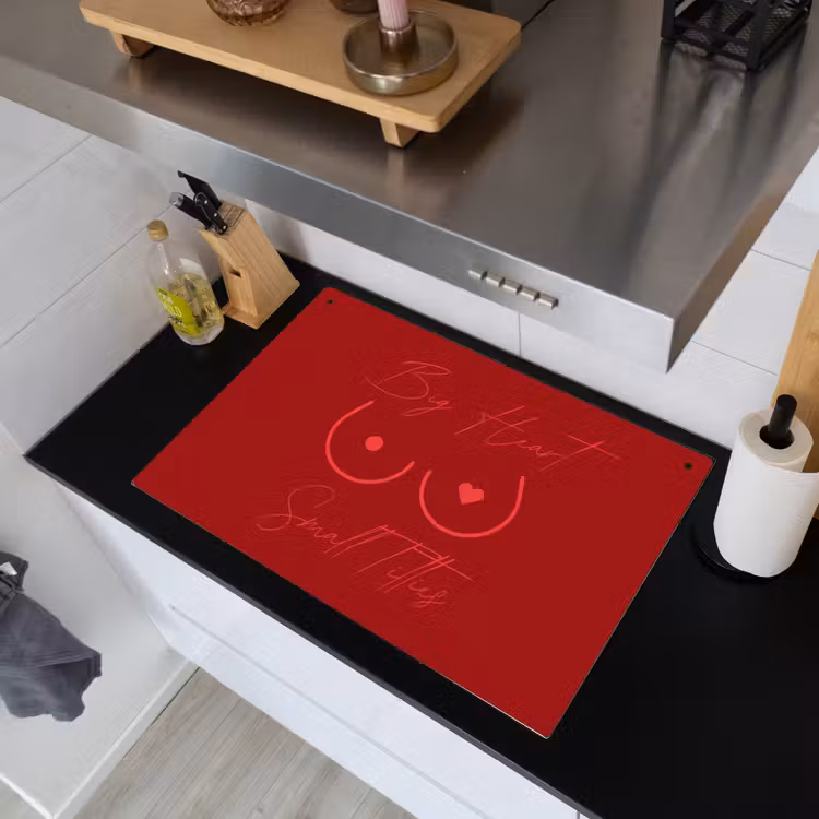 big heart small titties - Hart - Rood Inductie beschemer met haakjes klein -sfeer1