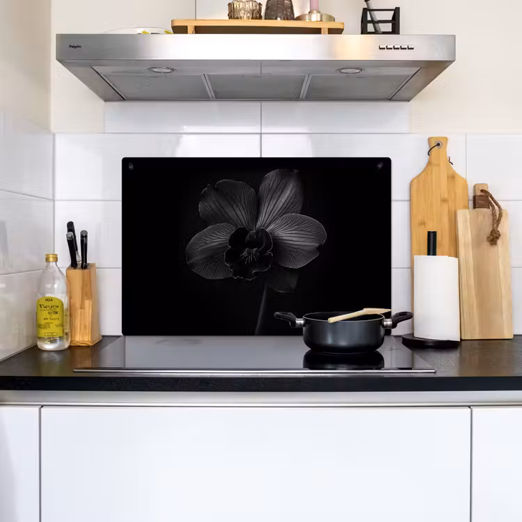 Zwart - Bloem - Orchidee Inductie beschemer met haakjes klein -sfeer2