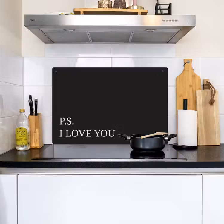 Zwart - Minimalistisch - Valentijn Inductie beschemer met haakjes klein -sfeer2