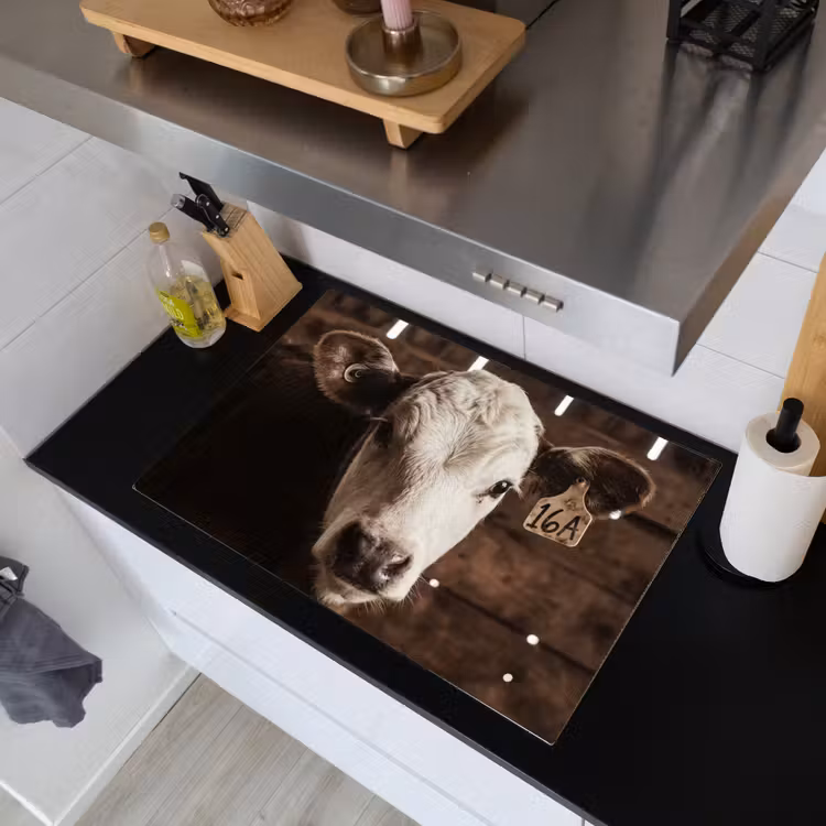 Kalf - Oormerk - Houten stal Inductie beschemer met haakjes klein -sfeer1