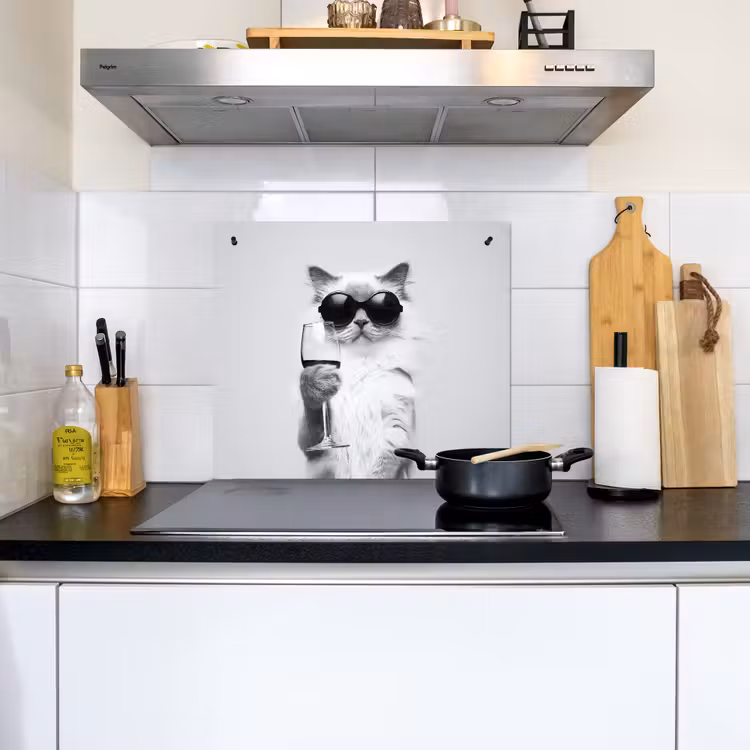Kat - Zonnebril - Wijnglas - Langharig Inductie beschemer met haakjes middel -sfeer2