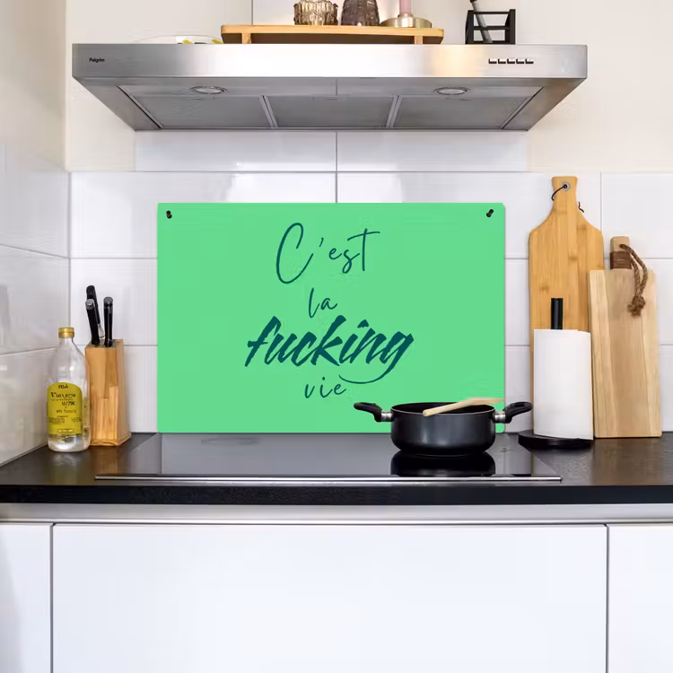 c'est la fucking vie - Groen - Penseelstijl Inductie beschemer met haakjes klein -sfeer2