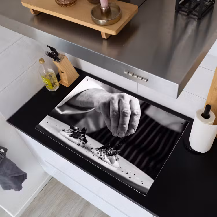 Chef - Garnering - Gerecht Inductie beschemer met haakjes klein -sfeer1
