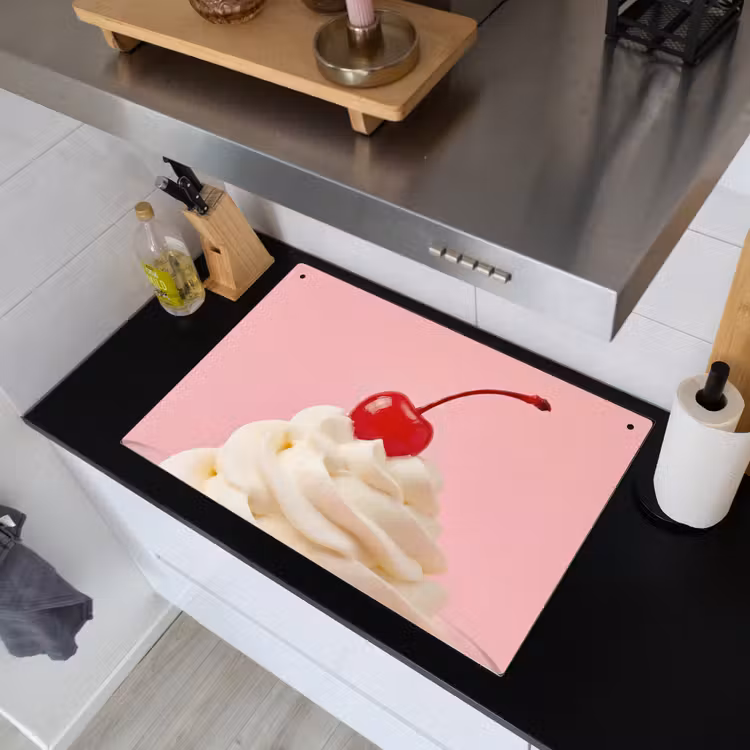 Kers - Slagroom - Roze Inductie beschemer met haakjes klein -sfeer1
