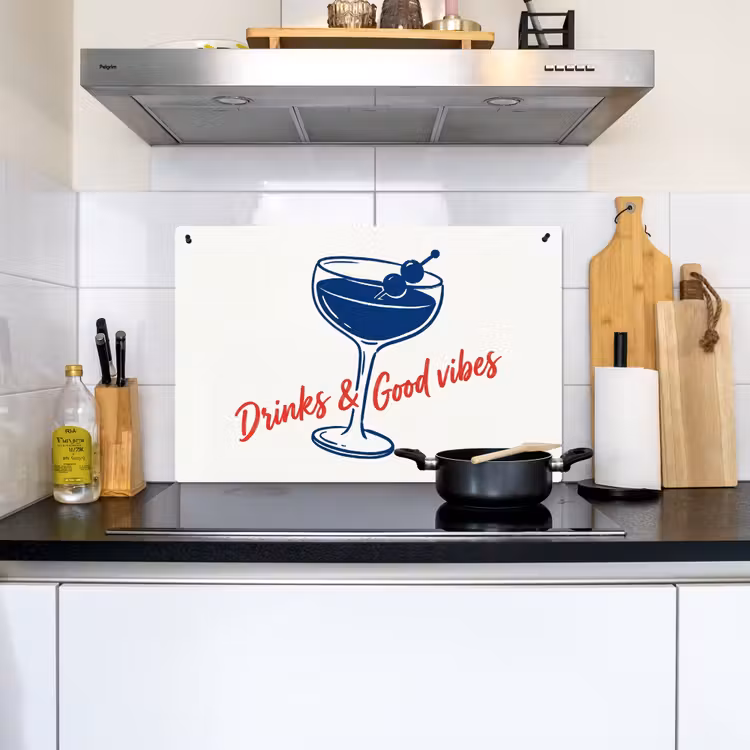 Cocktail - Glas - Illustratie - Blauw - Wit Inductie beschemer met haakjes klein -sfeer2