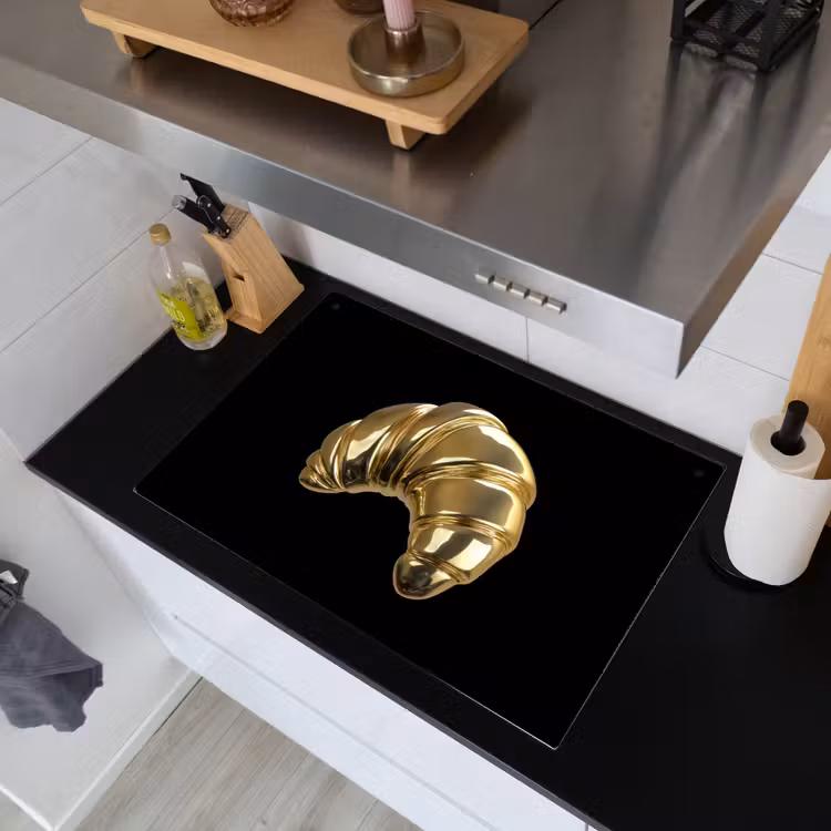 Croissant - Brood - Goud - Zwart Inductie beschemer met haakjes klein -sfeer1