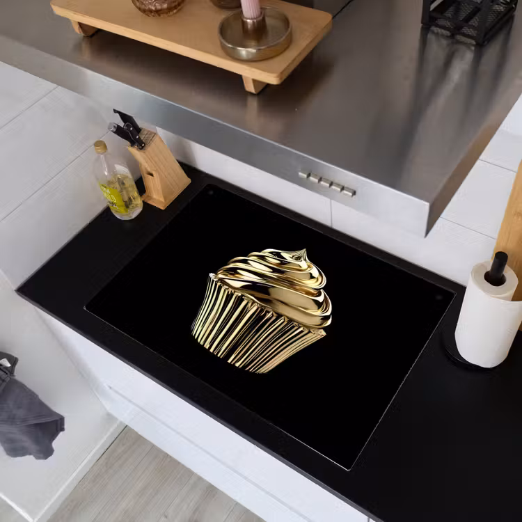 Cupcake - Eten - Goud - Zwart Inductie beschemer met haakjes klein -sfeer1