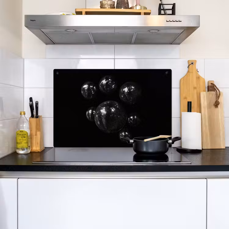 Discoballen - Minimalistisch - Zwart Inductie beschemer met haakjes klein -sfeer2
