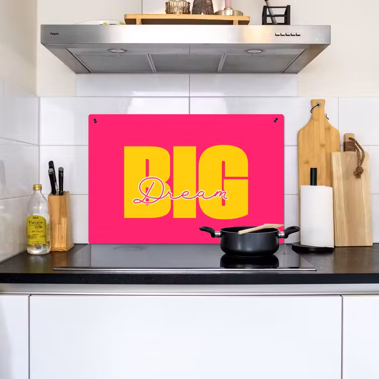 Dream big - Roze - Geel - Minimalistisch Inductie beschemer met haakjes klein -sfeer2