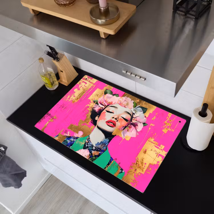 Bloemenkroon - Goud - Vrouw - Portret Inductie beschemer met haakjes klein -sfeer1