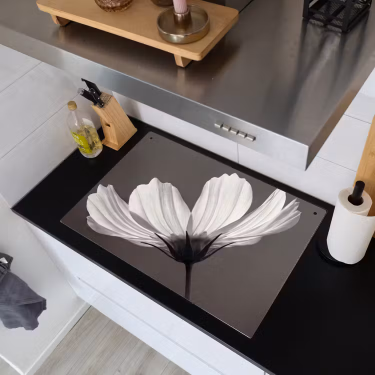 Bloem - Minimalistisch - Zwart - Wit Inductie beschemer met haakjes klein -sfeer1