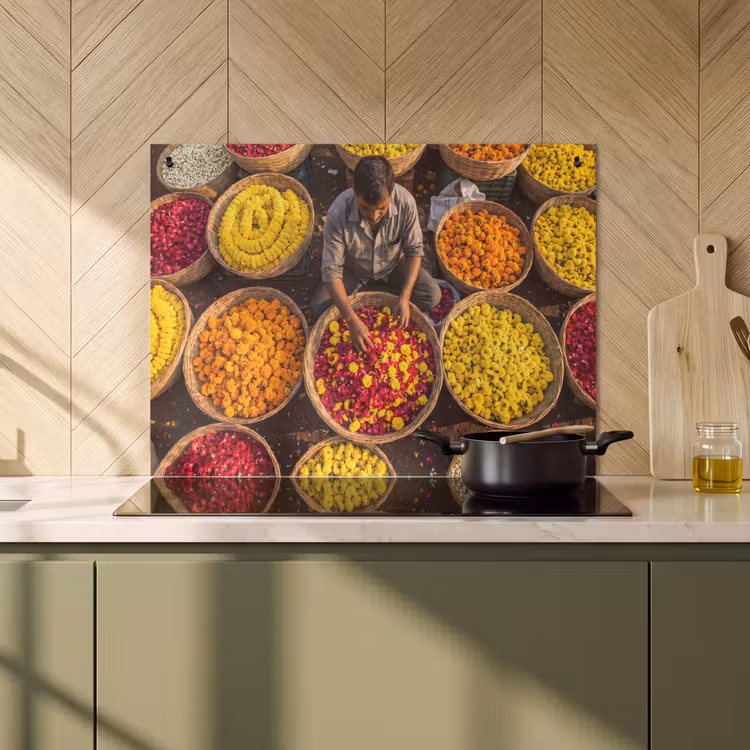 Induction Hob Cover & Splashback (2-in-1) - Flowers - Market - Colorful - Bloemen - Markt - Kleurrijk Inductie beschemer met haakjes klein