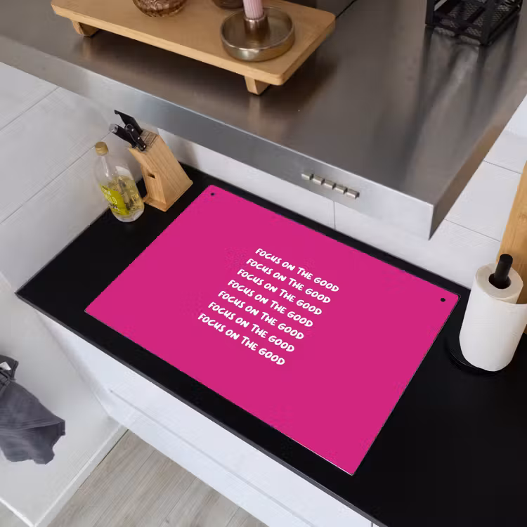 Focus on the good - Roze - wit Inductie beschemer met haakjes klein -sfeer1