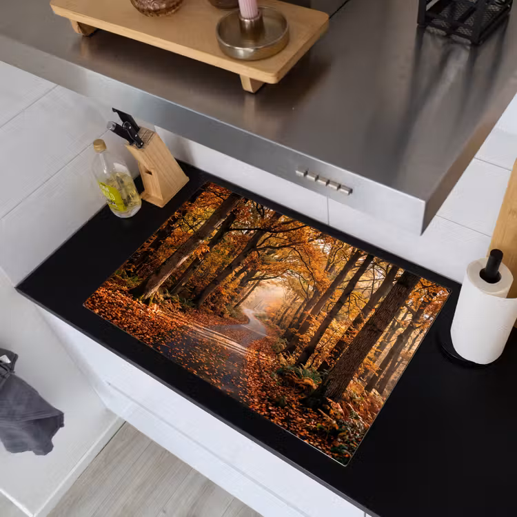 Bospad - Herfstbos - Bladeren - Oranje - Nostalgisch Inductie beschemer met haakjes klein -sfeer1