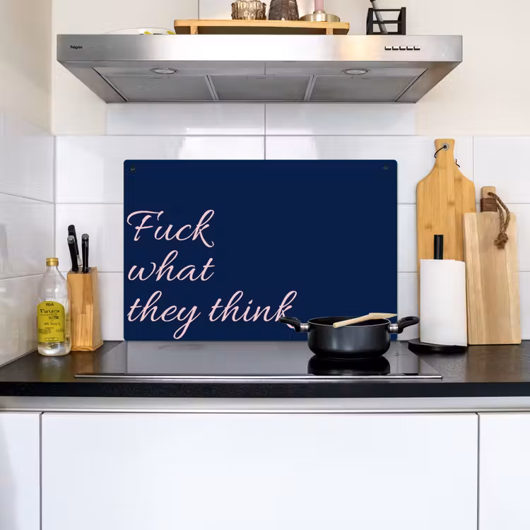 Fuck what they think - Blauw - Cursief Inductie beschemer met haakjes klein -sfeer2