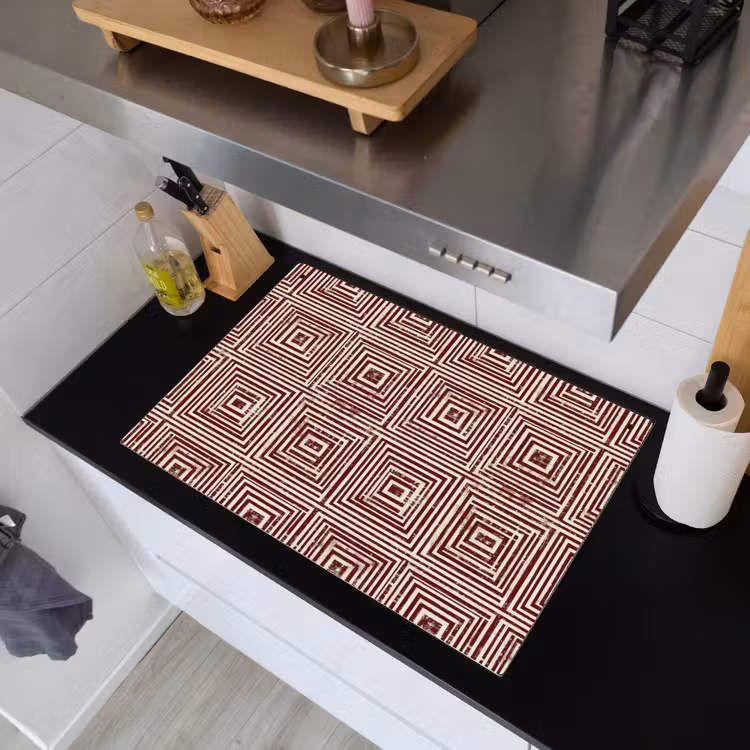 Geometrisch - Patroon - Rood Inductie beschemer met haakjes klein 777 -sfeer1