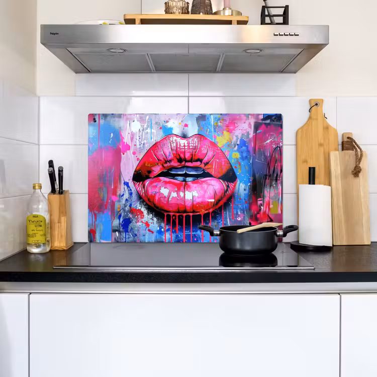 Graffiti - Lippen - Felroze - Geschilderd Inductie beschemer met haakjes klein -sfeer2