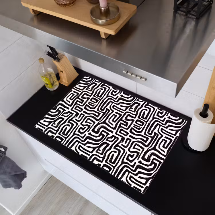 Grafisch - Lijnen - Zwart - Wit Inductie beschemer met haakjes klein 777 -sfeer1